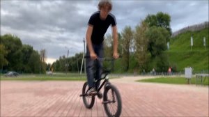 HOW TO BARSPIN ON BMX (Как сделать барспин на бмх)