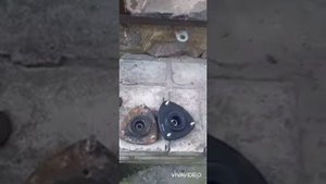 как снять стойку / амортизатор на джили мк, замена пружины и верхней опоры!!!!
