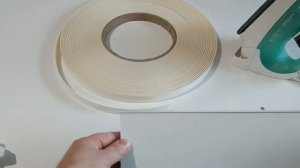 Как самостоятельно наклеить кромку на мебельную деталь