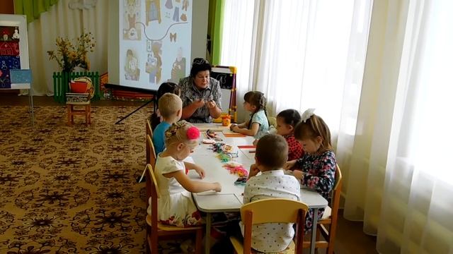 НОД по познавательному развитию в старшей группе. Тема "Нитколандия". Воспитатель Романова Г. Л. смотреть онлайн