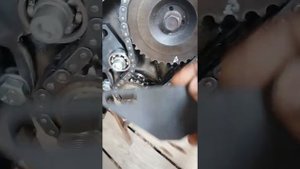 Компрессор из автомобильного двигателя.