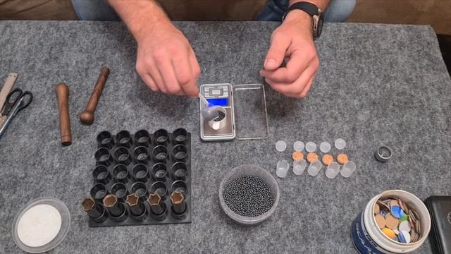 Снаряжаем "Hubertus"дробовой патрон 12 калибра в папковую гильзу, 1.8гр. драго на 35гр. дроби! смотреть онлайн