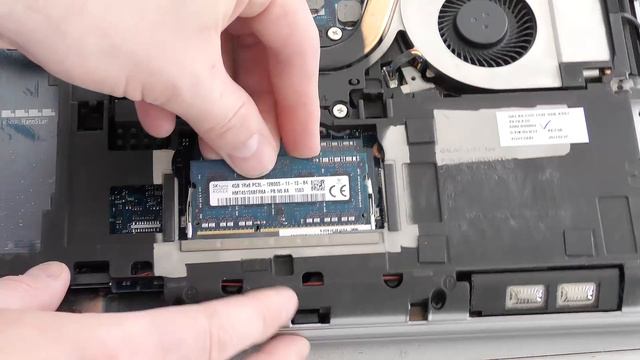 Dell Latitude E6530 E6540 Disassembly and Memory Upgrade - 713