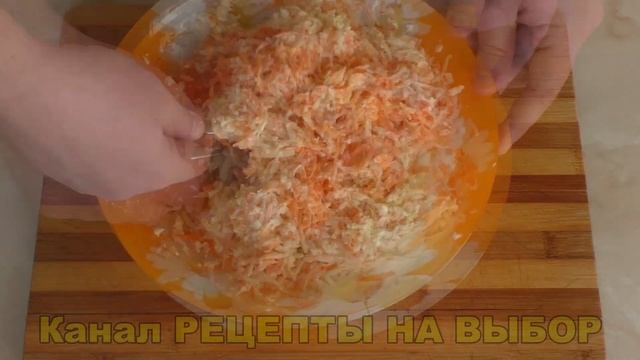 Антивирусный салат с чесноком, морковью, редькой, яйцом и сыром  #чеснок #салат #сыр #еда #кулинари
