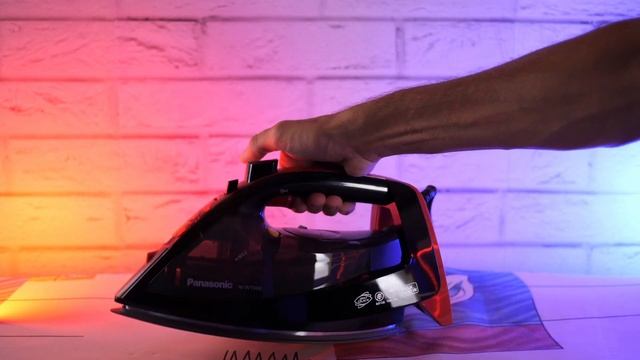 Обзор утюга в котором не нужно выбирать температуру смотреть онлайн