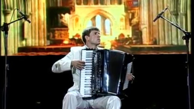 А. Поелуев ( аккордеон )-Октябрь(П.И.Чайковский)- A.Poeluev ( accordion )-October(P.I.Tchaikovsky)