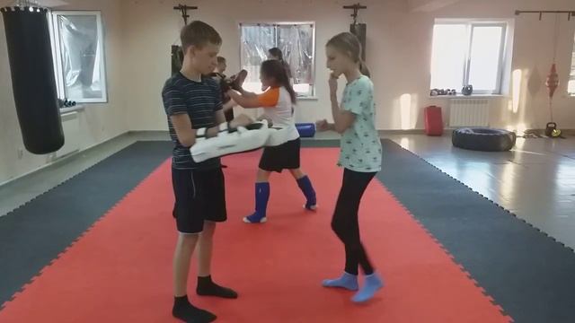 Перец кикбоксинг клуб смотреть онлайн