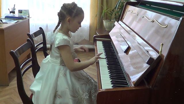 Журавская Дарья (П.Берлин "Марширующие поросята") смотреть онлайн