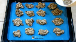 Печенье с семенами льна, кунжута и яблоком - рецепт правильного питания