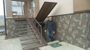 вход в подвал