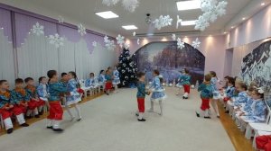 Танец "Ой, снег, снежок"