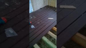 укладка террасной доски  в каркасном доме
