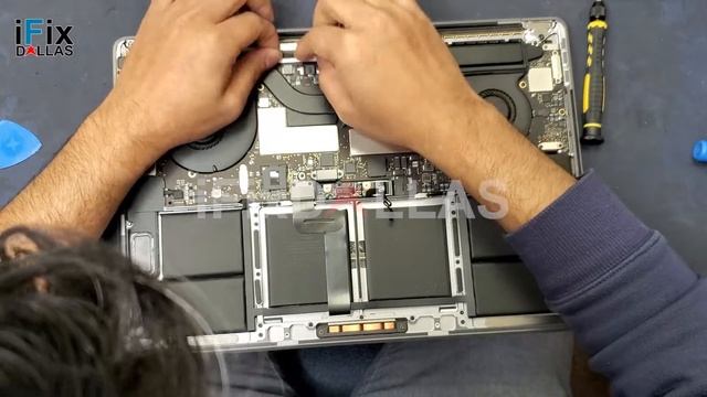 Macbook Pro A1707 2017  LCD Replacement | Full Video by iFixDallas