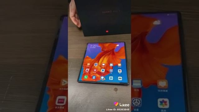 HUAWEI Mate X, 5G Smartphone