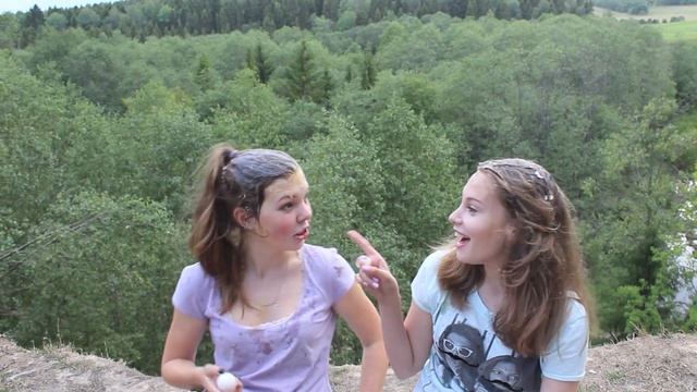 Best Friend Egg Challenge ! смотреть онлайн