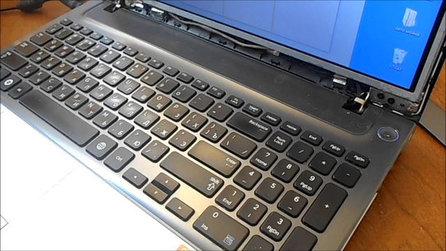 тюнинг крышки ноутбука. клеем самодельную наклейку смотреть онлайн