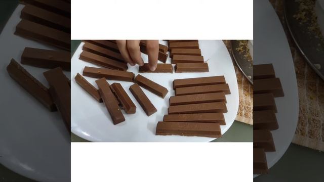 Trending Tall Cake||Kitkat Chocolate Truffle Cake||Gardeneca_home