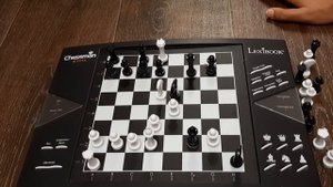 Играю в Шахматы против Искусственного Интеллекта