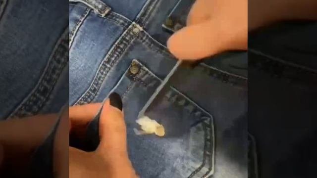 Как убрать жвачку с одежды ??