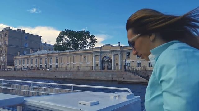 Санкт-Петербург. Экскурсия - прогулка по рекам и каналам.