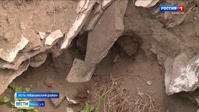 Копали по-черному: в Хакасии неизвестные разграбили древний курган