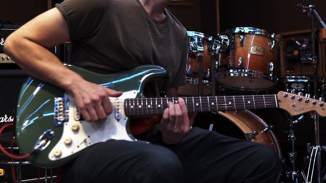 Fender American Professional HSS Shawbucker Stratocaster clean tone смотреть онлайн