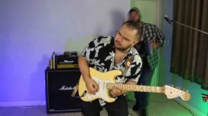 Viking Kong - Paul Gilbert | Cesario Filho