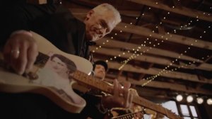 Blake Shelton - “I'll Name The Dogs“