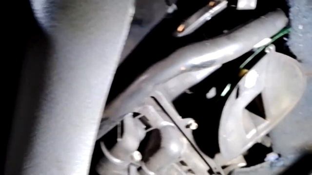 Достаем радиатор печки на Рено Сценик 1 Рест / Без снятия педали и других элементов / 1999г. дизель смотреть онлайн