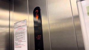 Лифт с широкими дверьми, в торговом центре «Гавань», в городе Москва // 27 октября 2023 года