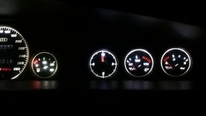 Почему не работают часы на Audi C4