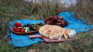 Готовлю НА РЫБАЛКЕ! Свиные РЁБРА на МАНГАЛЕ! Маринад за 5 минут!