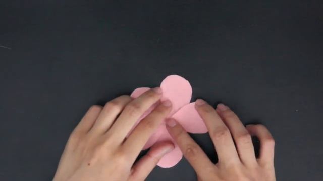 Geeky DIY: Easy Felt Rose Quartz Flower Frame (Steven Universe)