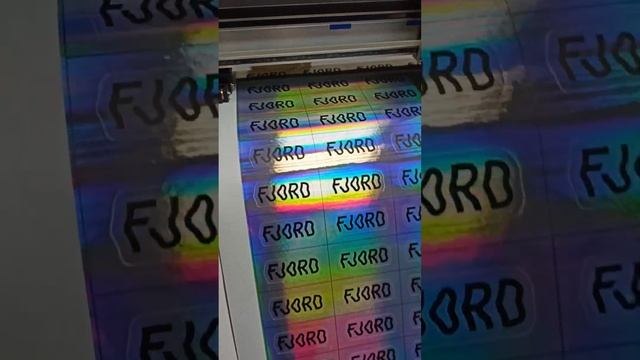 Печать голографических наклеек в Москве ️ Наклейки голограммы от ...