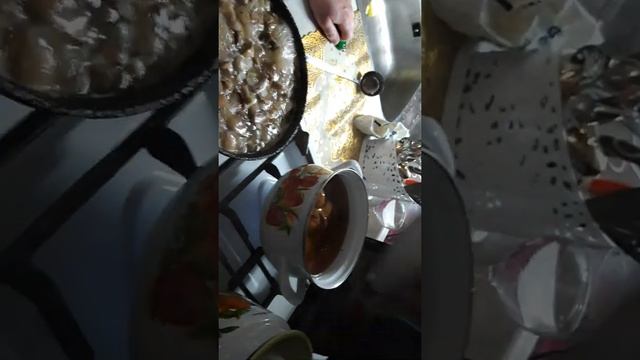 Продолжение рецепта куринного филе с шампиньонами на скорую руку в сметане. Дубль 2 смотреть онлайн