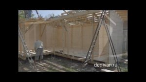 Угловой хозблок на сваях на дачу. Обзор.
