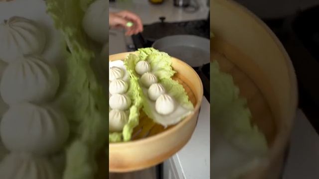 How To Make Soup Dumplings With Cabbage - REVIEW XCJ (Xiao Chi Jie)