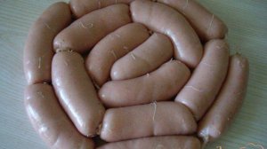 Сардельки куриные.