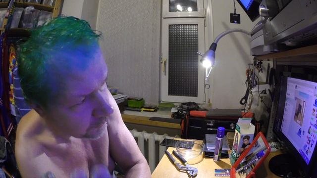 LET’S  PLAY YOUR HAIR я сам себя крашу Джокер смотреть онлайн