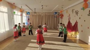 Танец с ложками "Яблочко". Музыкальный руководитель Дегтярёва Елена Дмитриевна.