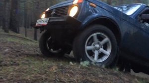 Нива сток. Шины Nortec 215/65/15. Пробую небольшие Горки. Июль 2016