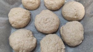 Цельнозерновые булочки с кунжутом