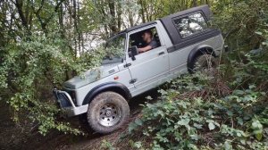 SUZUKI SAMURAI VS SJ410 VS JIMNY OFF ROAD EXTREME