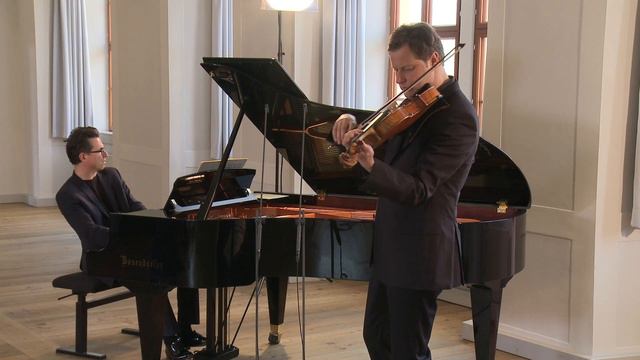 Franz Schubert: Arpeggione Sonata D821; Andreas Willwohl & Daniel Heide, part2 смотреть онлайн