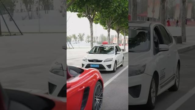 My dear sister showed off a billionaire boys card that she stole, but the boy was my fiancé смотреть онлайн