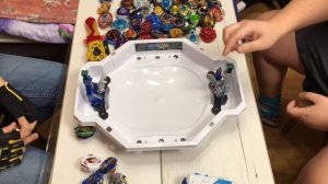 ИГРАЮ В БЕЙБЛЭЙД С КОТОМ ЗАКУПЫЧА НА АРЕНЕ АВАТАР / Бейблэйд Бёрст / Beyblade Burst