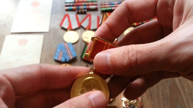 Сколько стоят юбилейные медали СССР??? смотреть онлайн