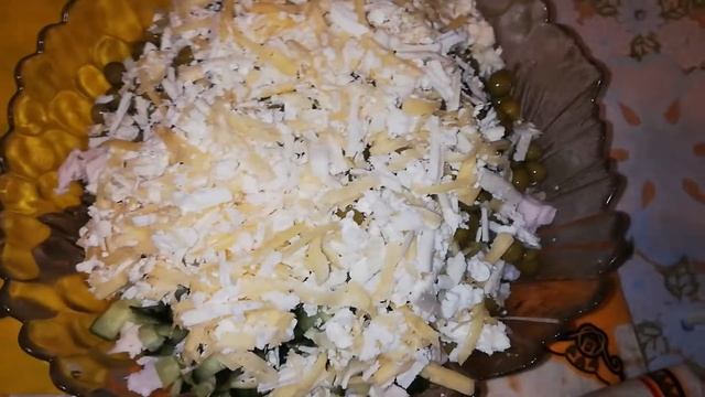 Странный рецепт салата ОЛИВЬЕ смотреть онлайн