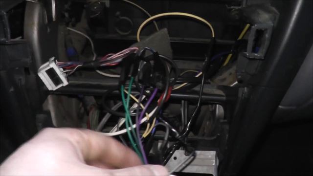 Установка 2 Din магнитолы ACV и Активной Антены БОШ в Альмеру Классик+Подключение. смотреть онлайн