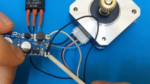 Вечный фонарик с постоянной яркостью